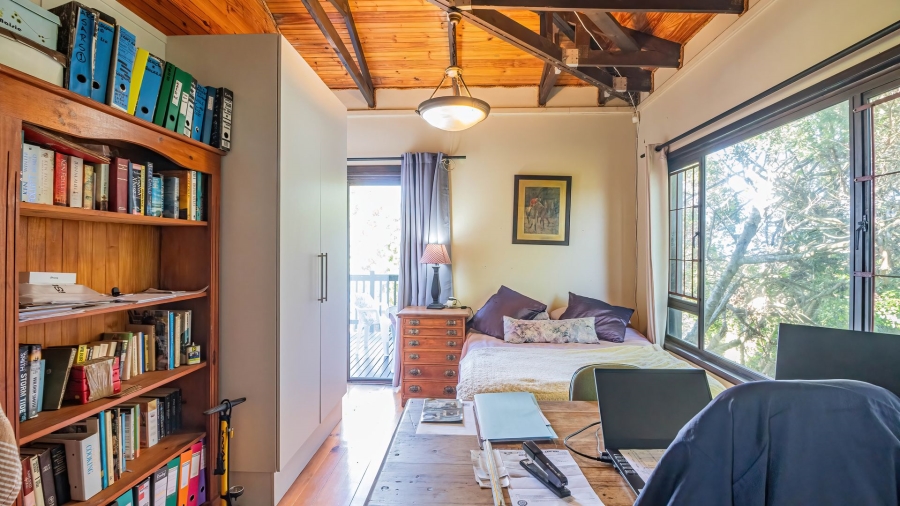 5 Bedroom Property for Sale in Lovemore Park Eastern Cape